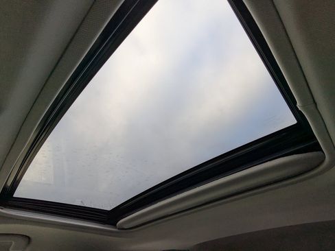 Used 2023 Toyota RAV4 XLE image 19