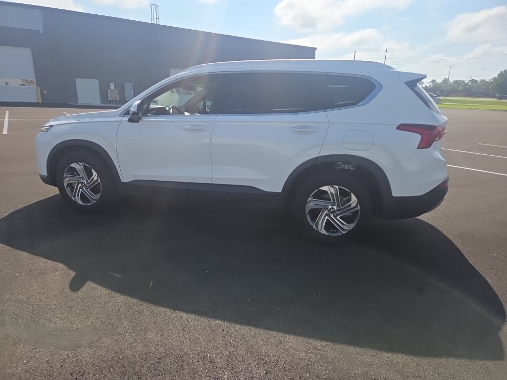 Used 2023 Hyundai Santa Fe SEL w/ Cargo Package FWD image 9