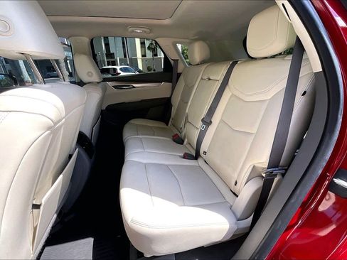 Used 2021 Cadillac XT5 Premium Luxury image 27