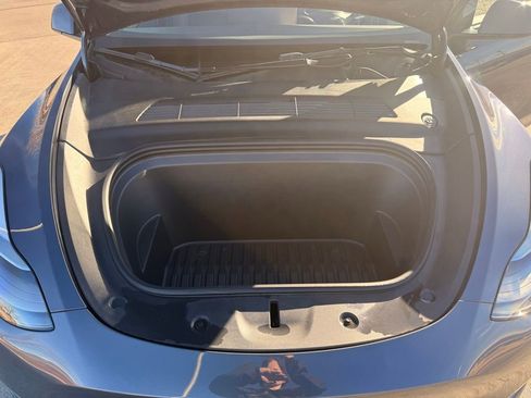 Used 2023 Tesla Model Y Performance image 28