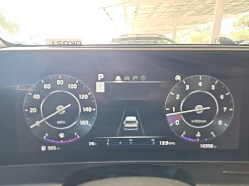 Certified 2024 Kia Sportage SX image 17