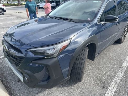 Used 2023 Subaru Outback Limited image 2