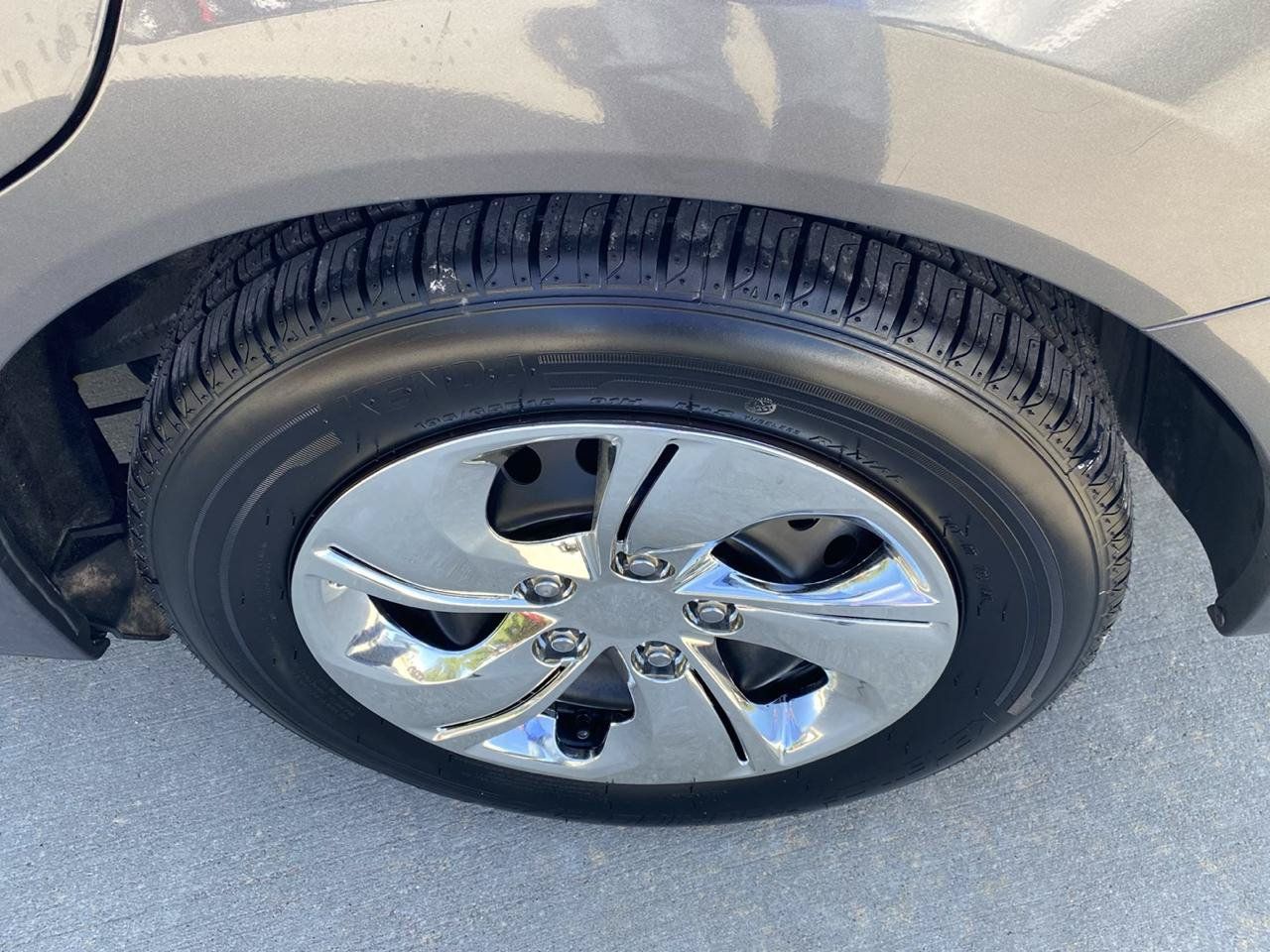 Used 2013 Honda Civic LX image 9