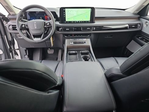New 2026 Lincoln Aviator Reserve AWD/4WD image 9