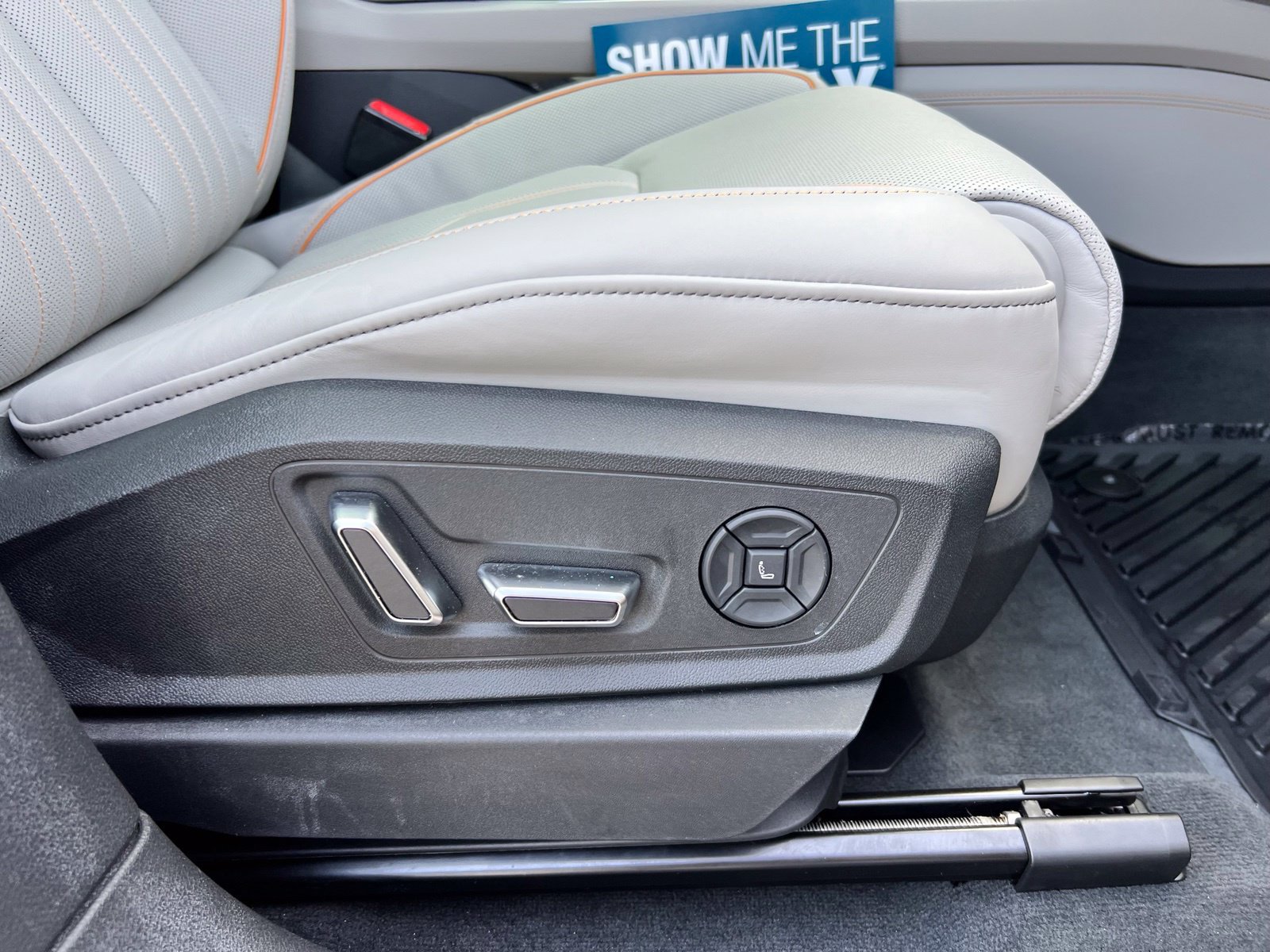 Used 2024 Audi Q8 e-tron Prestige w/ Prestige Package AWD/4WD image 85