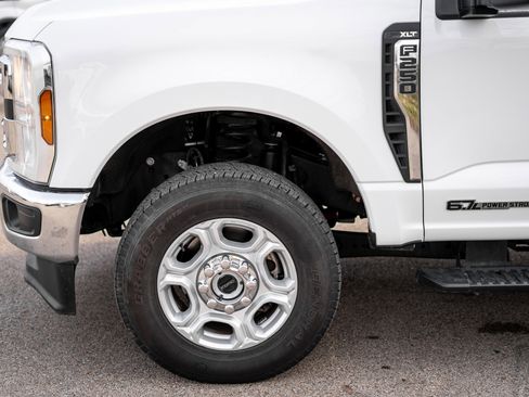 Used 2025 Ford F250 XLT image 10