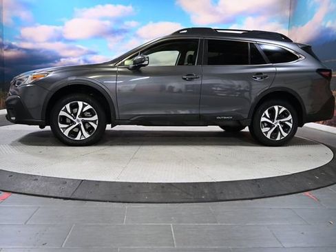 Used 2022 Subaru Outback Limited w/ Popular Package #2 image 5