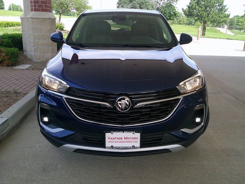 Used 2023 Buick Encore GX Preferred w/ Cold Weather Comfort Package FWD image 3