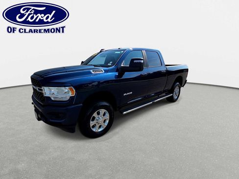 Used 2024 RAM 2500 Big Horn w/ Sport Appearance Package AWD/4WD image 4