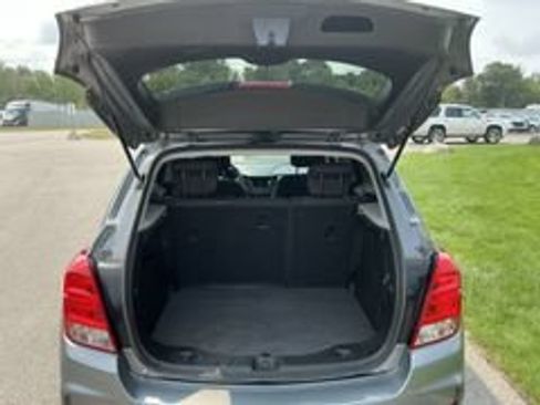 Used 2020 Chevrolet Trax LS w/ Tint and Cruise Package FWD image 14