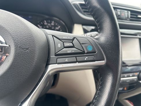 Used 2021 Nissan Rogue Sport SV w/ Technology Package AWD/4WD image 21