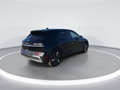 New 2026 Hyundai Ioniq 5 SE image 8