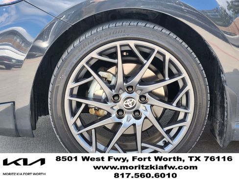 Used 2025 Toyota Camry XSE FWD image 9