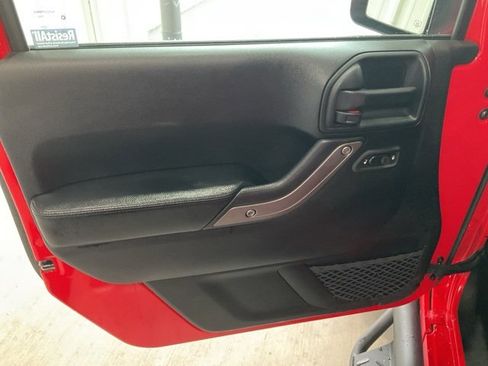 Used 2017 Jeep Wrangler Unlimited Sport image 4