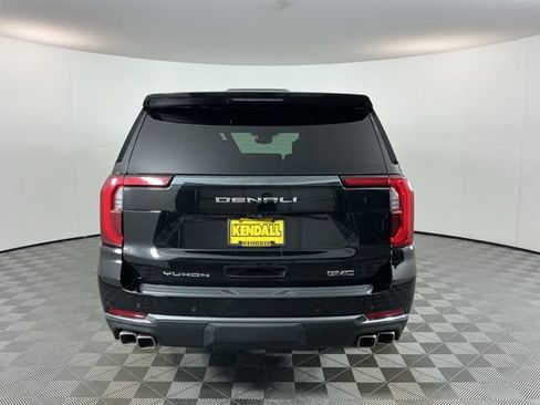 Used 2025 GMC Yukon Denali Ultimate AWD/4WD image 5
