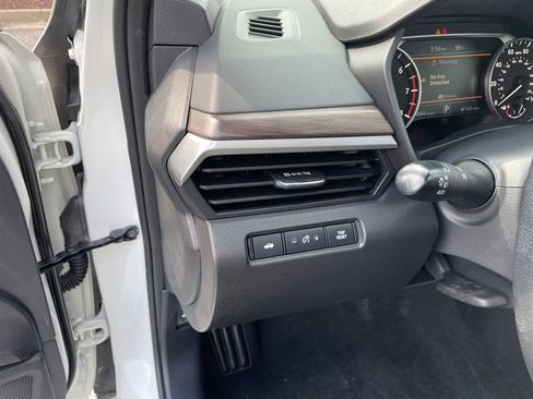 Used 2023 Nissan Altima 2.5 SV AWD/4WD image 14