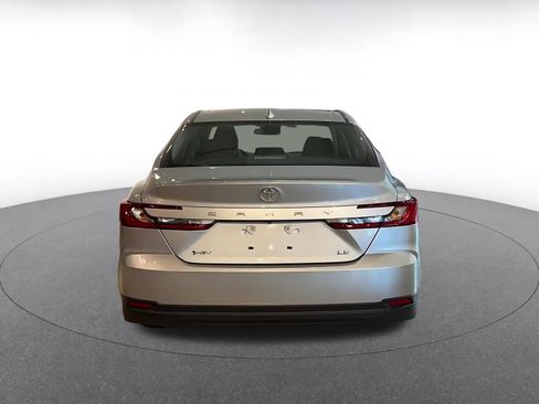 Used 2025 Toyota Camry LE image 12