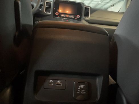 Used 2024 Nissan Frontier SV w/ SV Convenience Package image 17