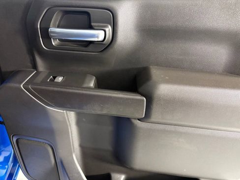 Used 2022 Chevrolet Silverado 1500 Custom RWD image 17