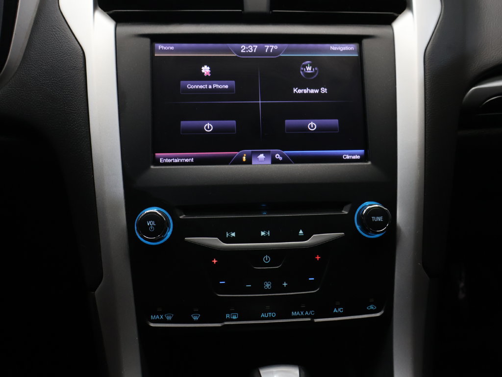 Used 2013 Ford Fusion SE FWD image 22