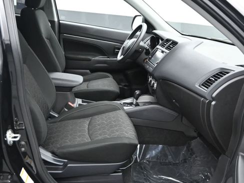 Used 2022 Mitsubishi Outlander Sport ES FWD image 11