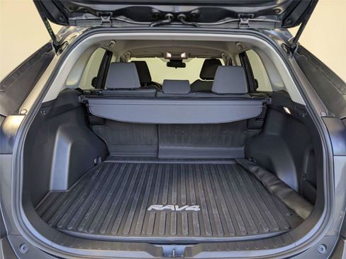 Used 2025 Toyota RAV4 XLE image 8