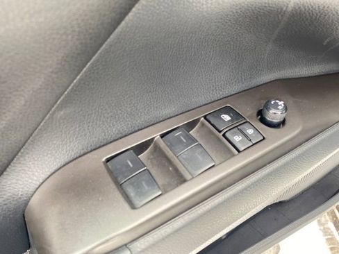 Used 2023 Toyota Camry SE image 15