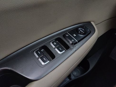 Used 2016 Kia Optima LX FWD image 27