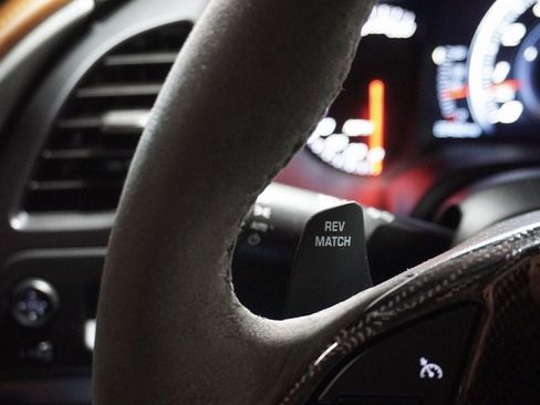 Used 2017 Chevrolet Corvette Z06 RWD image 18