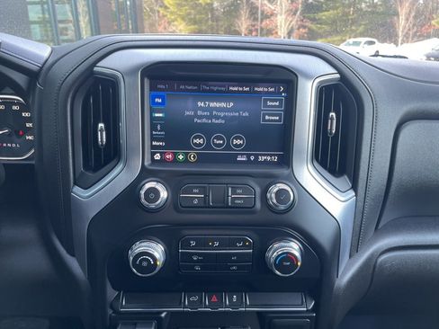 Used 2022 GMC Sierra 2500 SLE w/ Snow Plow Prep/Camper Package image 23