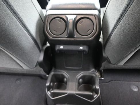 Used 2024 Jeep Wrangler Sport S image 25