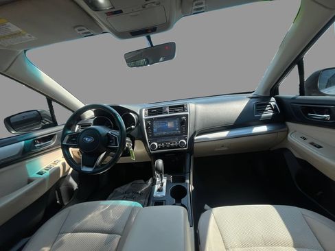 Used 2018 Subaru Outback 2.5i Premium AWD/4WD image 9