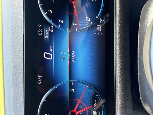 Used 2023 Mercedes-Benz GLB 250 4MATIC image 14