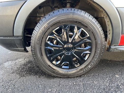 Used 2016 Ford Transit 350 XLT image 13