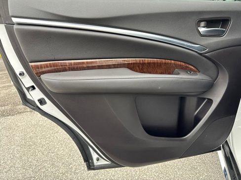 Used 2020 Acura MDX SH-AWD image 22
