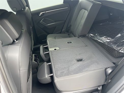 New 2025 Audi Q3 2.0T Premium image 23