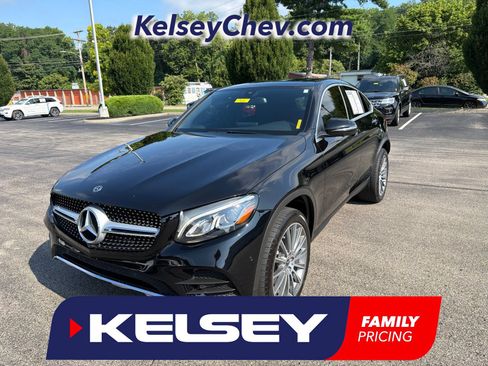 Used 2019 Mercedes-Benz GLC 300 4MATIC Coupe image 1