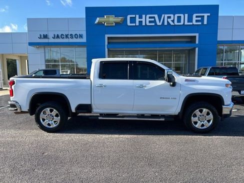 Used 2021 Chevrolet Silverado 2500 LTZ image 6