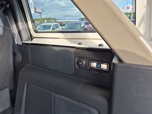 New 2025 Ford Bronco Badlands image 19