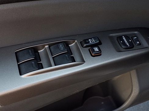 Used 2007 Toyota Prius w/ Package 2 image 15