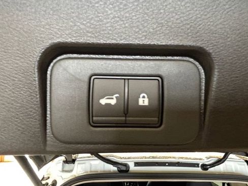 New 2026 Nissan Rogue SV AWD/4WD image 17