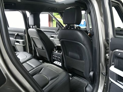 Used 2024 Land Rover Defender 110 S AWD/4WD image 38