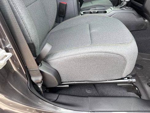 New 2026 Jeep Gladiator Sport image 12