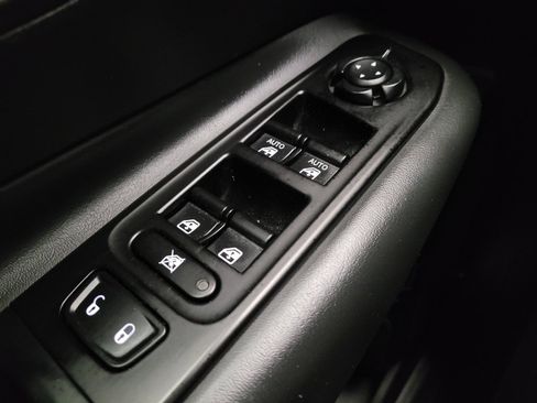 Used 2020 Jeep Renegade Altitude FWD image 27