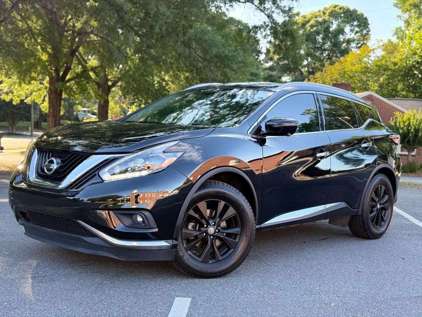 Used 2018 Nissan Murano SL FWD image 2