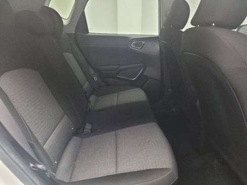 Used 2021 Kia Soul S FWD image 19