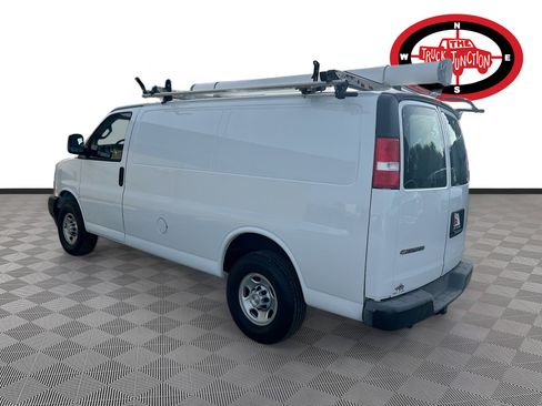 Used 2020 Chevrolet Express 2500 w/ Driver Convenience Package image 5