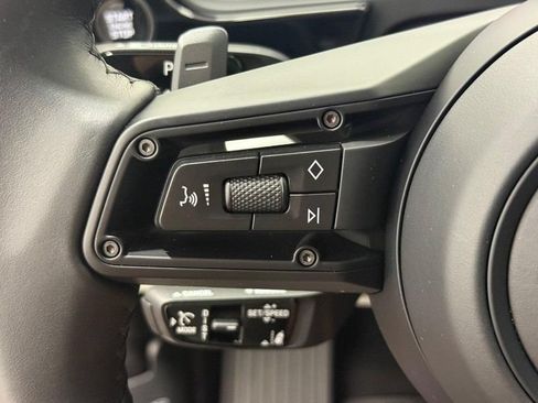 Certified 2025 Porsche Cayenne S AWD/4WD image 19