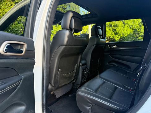 Used 2014 Jeep Grand Cherokee Limited AWD/4WD image 13