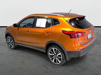 Used 2017 Nissan Rogue Sport SL w/ SL Premium Package AWD/4WD video 2